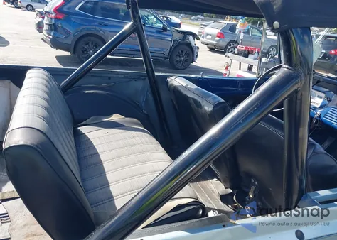 1972 Jeep Commando z USA, uszkodzony, nr VIN J2A87FVH43366